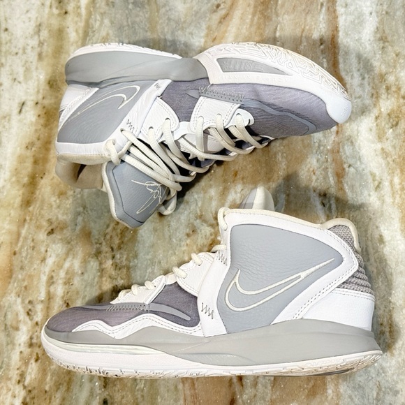 Boys NIKE Kyrie Infinity TB Wolf Grey sneakers- Size 7 - Picture 7 of 10